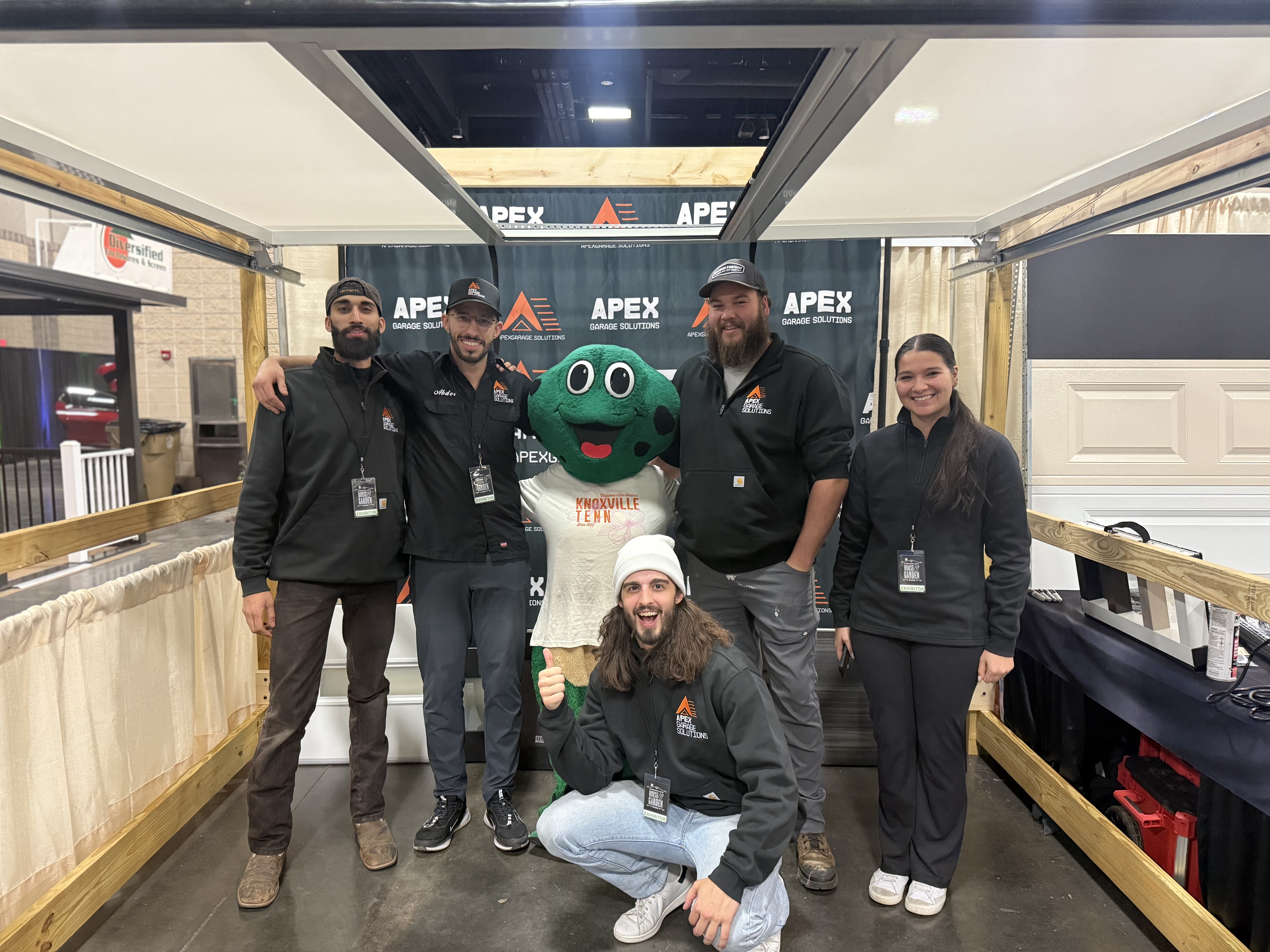 APEX Garage Solutions Team - Knoxville Local Experts